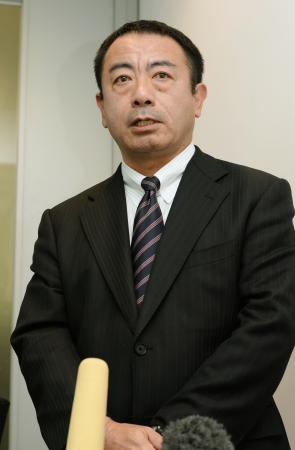 楽天球団社長、田中に残留要請 決断には理解も