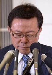猪瀬都知事:辞職表明、「政治家としてアマチュアだった」