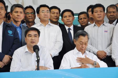 最大野党、総選挙ボイコット＝首相、「改革評議会」提案－混乱に拍車・タイ