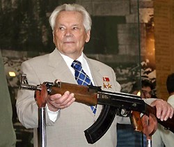 「最も人を殺した武器」ＡＫ４７開発、カラシニコフ氏死去