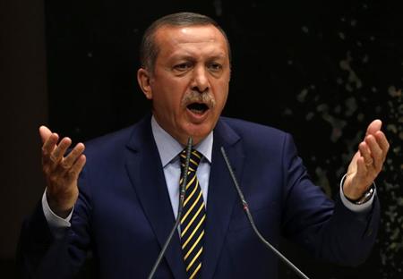 トルコ汚職疑惑で閣僚3人辞任、環境相が首相に退陣求める