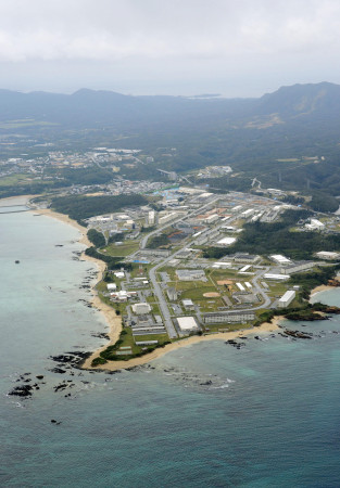 辺野古埋め立て:沖縄知事が申請承認 会見で発表