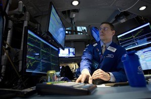 米国株、ダウ６日続伸し122ドル高 連日最高値、雇用指標良好で