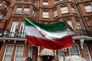 イラン核合意、1月下旬からの履行で6カ国と一致＝当局者