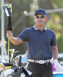 谷原、５位の好発進 石川は１１８位 米男子ゴルフ