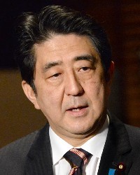 経済成長へ規制改革に決意＝安倍首相、ダボスで基調演説