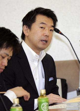 橋下市長、進退言及も＝都構想の議論難航で、３日会見