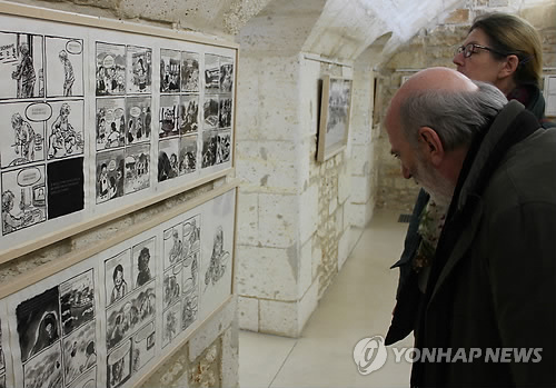 仏漫画祭で韓国政府に不快感 菅官房長官「極めて残念」