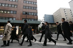 北陸新幹線談合:大手３社が幹事役 落札順、十数社集め