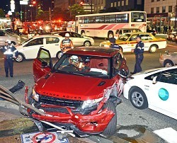 15人が重軽傷の車暴走事故“危険運転”容疑を視野