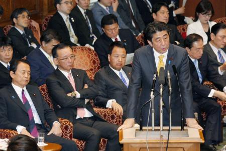 参院予算委:日韓関係改善へ「努力を重ねる」…安倍首相