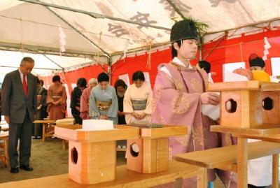 針供養し気持ち新た 和裁士らが感謝祭