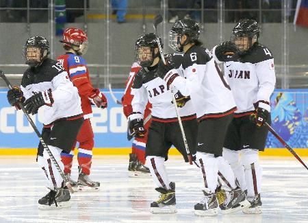 五輪＝アイスホッケー女子、日本2連敗で準々決勝進出逃す