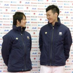 平野と平岡、メダルに笑顔 五輪公園で授与式／スノボ