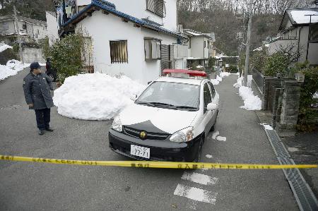 高２女子刺され死亡、３５歳の男が出頭 東京・八王子