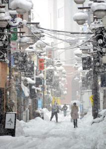 奈良）大雪大暴れ、県内も交通に乱れ 過去４番目の積雪