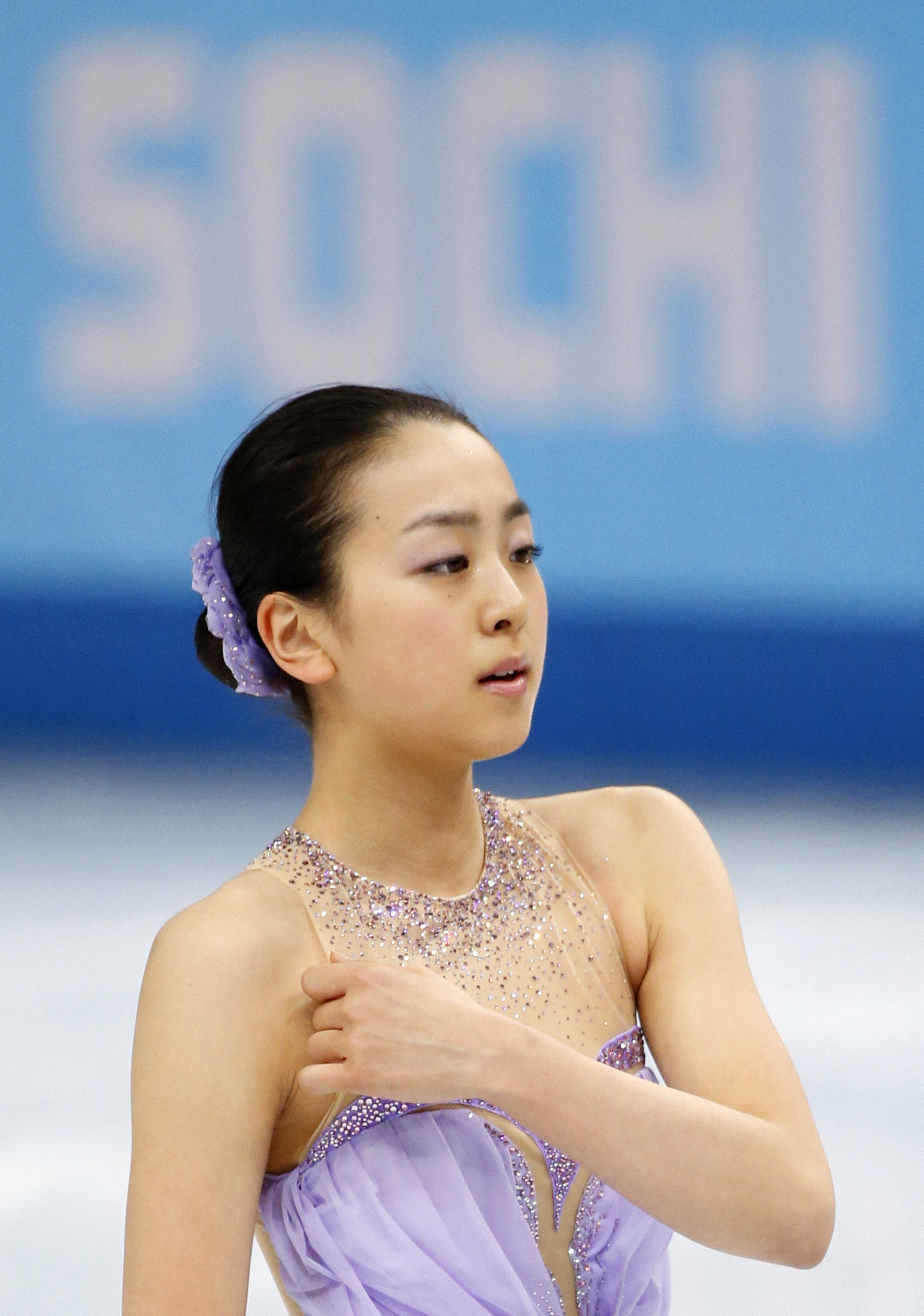 浅田真央SP16位、「何も分からない」と放心状態 首位はキム・ヨナ