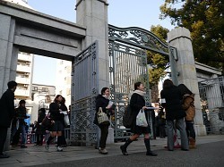 大学入試:国公立大２次試験始まる リケジョ増加に拍車 資格系学部人気／小保方さんで注目