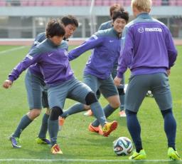 ３連覇狙う広島、Ｃ大阪破る…サッカーＪ１開幕