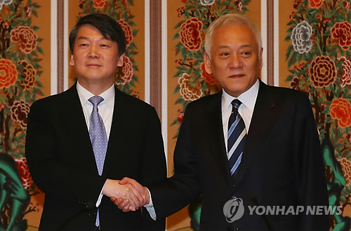 韓国 最大野党とアン氏が新党結成へ