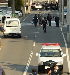 乗り捨てた車に血痕 特定への手がかりは