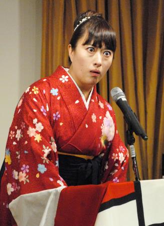 ＮＹ市民に浪曲披露 春野さん、英訳「番町皿屋敷」 会場は満員