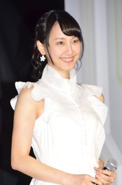 ＡＫＢ兼任の乃木坂・生駒、秋元康氏から電話で「やる？」