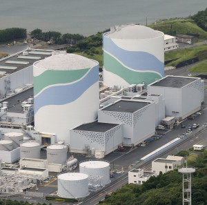 原発:安全審査 「優先外れ」再値上げも 各電力の収支計画に影響