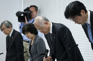 理研、STAP細胞の論文に「重大な過誤」