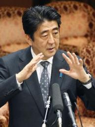 安倍首相、ロシア追加制裁を明言 「主権侵害」と非難