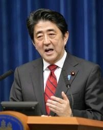 予算成立で首相会見、集団的自衛権「期限ありきでない」