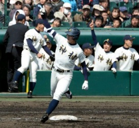 神村学園ナインと監督を結ぶ“交換日記”