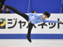 町田が男子ＳＰ首位＝羽生は３位、小塚６位－世界フィギュア