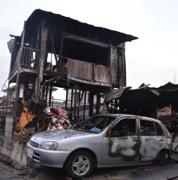 仙台の住宅で火災、焼け跡から３人の遺体