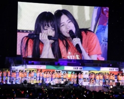 SKE48、サプライズでメンバーが号泣 単独公演に1万8000人熱狂＜ライブレポ／セットリスト＞