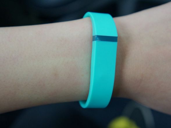 米国で圧倒的なシェアを誇る「Fitbit」の良さは互換性にある