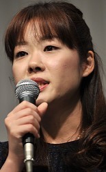 小保方氏会見:再現実験「見たい人いれば、どこへでも」