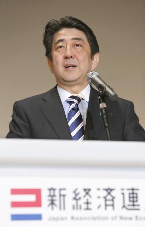 法人税率引き下げに意欲 首相、日本の改革姿勢アピール