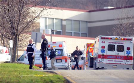 米高校の連続刺傷事件で21人負傷、16歳の男子生徒拘束