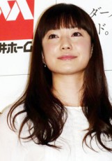 「平成の吉永小百合」に “愛され女優”菅野美穂の庶民力