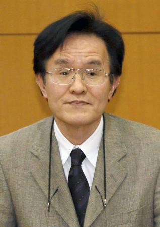 ＳＴＡＰ問題、理研調査委員長が辞任へ 自身の論文データに疑義