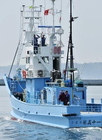 調査捕鯨の出港式…国際司法裁判所の判決後初 2014年04月26日 14時10分