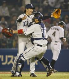 西武の岸投手、無安打無得点試合を達成