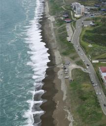 海で溺れ、５人死亡＝子供３人と男性２人－海岸で波にさらわれ－新潟・上越