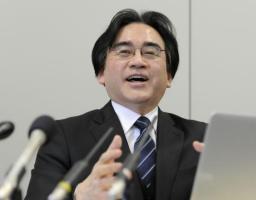 任天堂社長、早期退任を否定 14年３月期営業赤字464億円