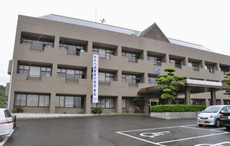 官製談合容疑:南島原市長ら７人逮捕 長崎県警