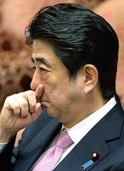 クローズアップ２０１４:集団的自衛権、衆院審議 首相、突破へ前のめり