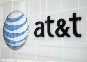 米ＡＴ＆Ｔ、通年売上高の増加率予想を上方修正