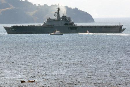 海自艦長を書類送検、広島沖衝突 釣り船船長も 往来危険容疑