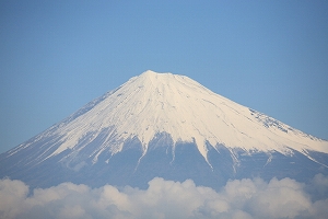 富士山:山頂住所「静岡」表示を停止…国土地理院